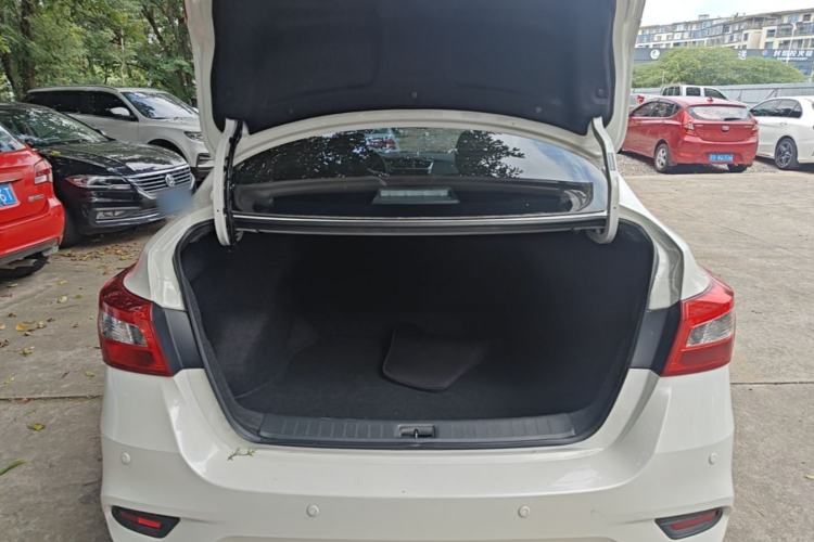 Used Nissan Sylphy 2022 Classic 1.6XE CVT Comfort Edition Trunk