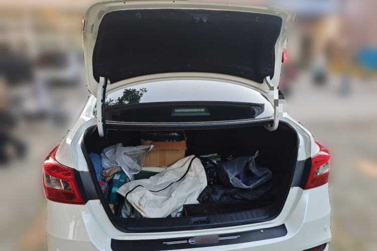 Used Nissan Sylphy 2022 Revised Version Classic 1.6XL CVT Luxury Edition Trunk