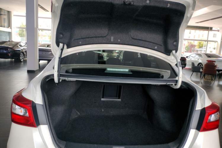 Used Nissan Sylphy 2022 Classic 1.6XL CVT Luxury Edition Trunk