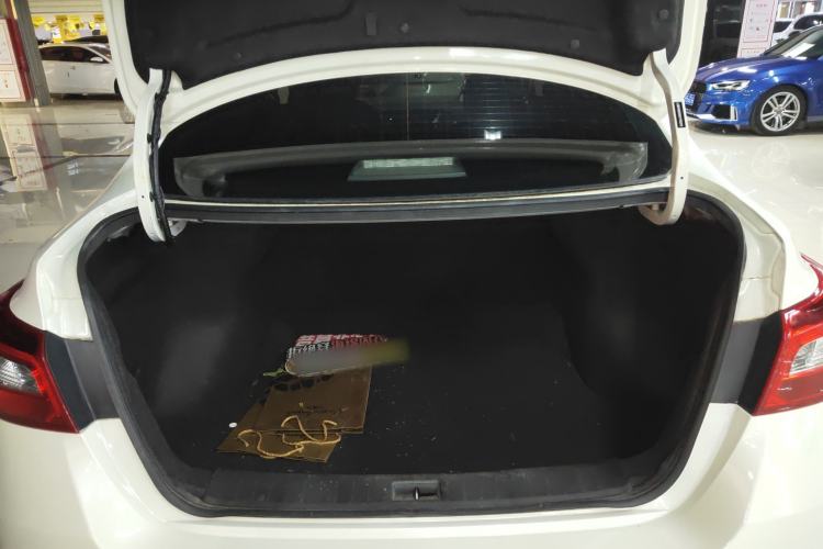 Used Nissan Sylphy 2022 Classic 1.6XE CVT Comfort Edition Trunk