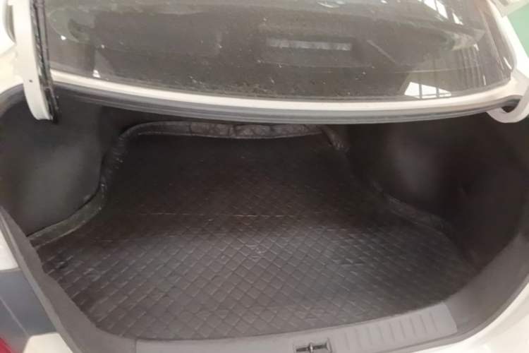 Used Nissan Sylphy 2022 Classic 1.6XE CVT Comfort Edition Trunk