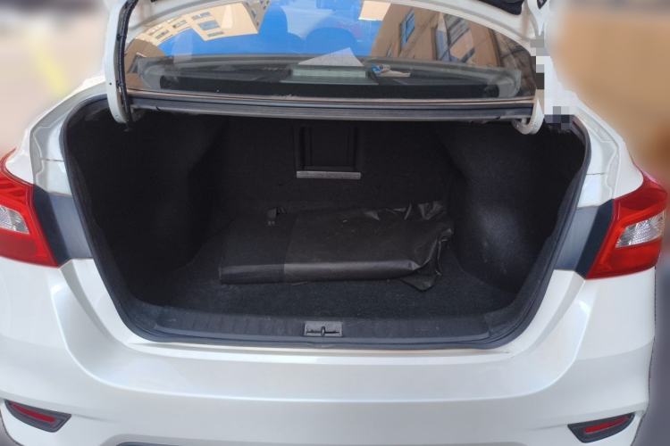 Used Nissan Sylphy 2022 Classic 1.6XL CVT Luxury Edition Trunk