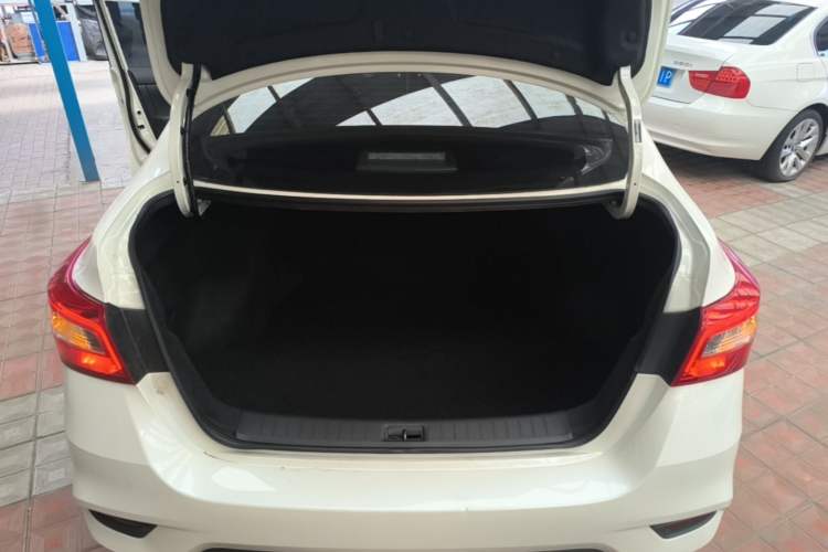 Used Nissan Sylphy 2022 Classic 1.6XE CVT Comfort Edition Trunk