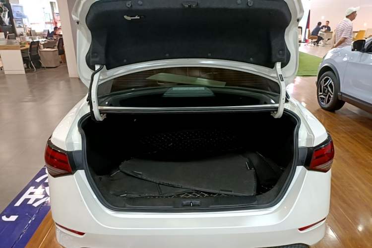 Used Nissan Sylphy 2022 1.6L XL CVT Enjoyment Edition Trunk