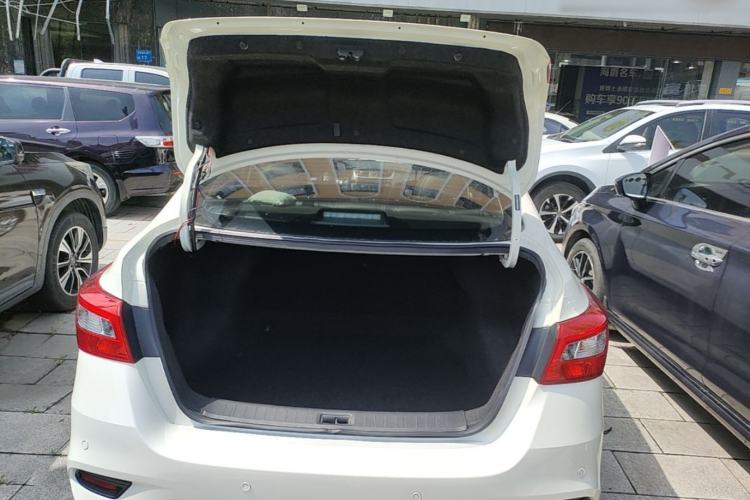 Used Nissan Sylphy 2022 Classic 1.6XE CVT Comfort Edition Trunk