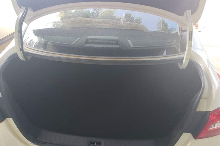 Used Nissan Sylphy 2022 Classic 1.6XL CVT Luxury Edition Trunk