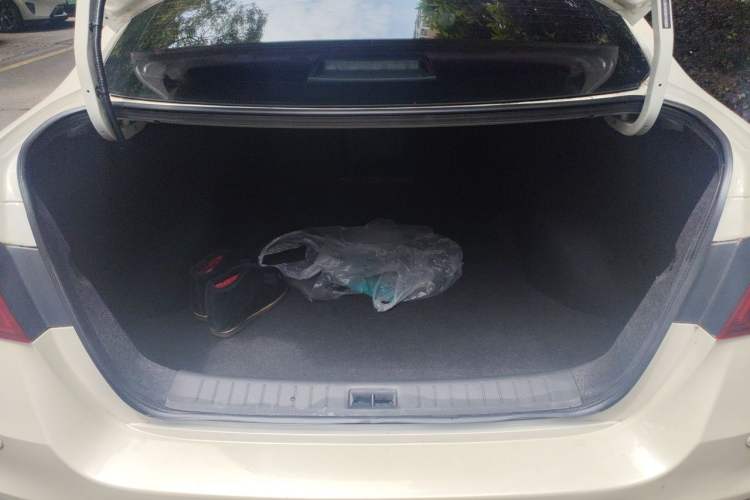 Used Nissan Sylphy 2022 Classic 1.6XL CVT Luxury Edition Trunk