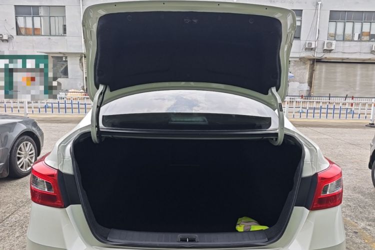Used Nissan Sylphy 2022 Classic 1.6XL CVT Luxury Edition Trunk