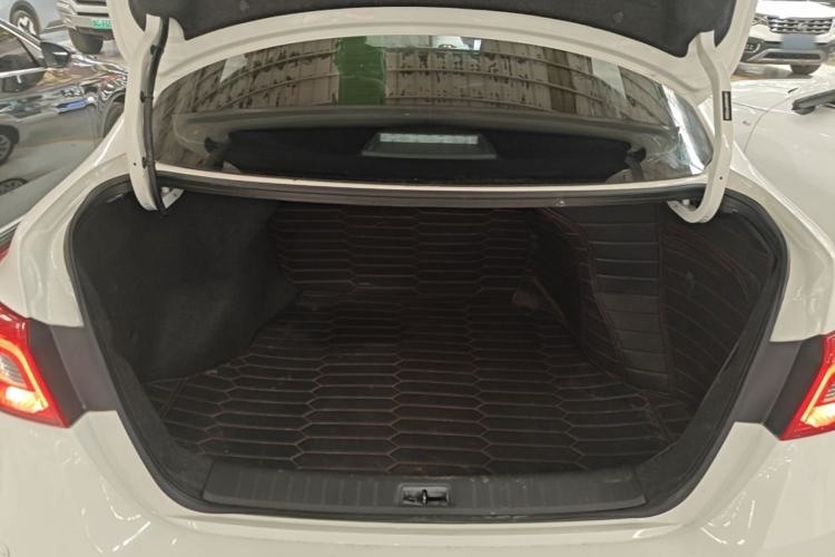 Used Nissan Sylphy 2022 Classic 1.6XL CVT Luxury Edition Trunk