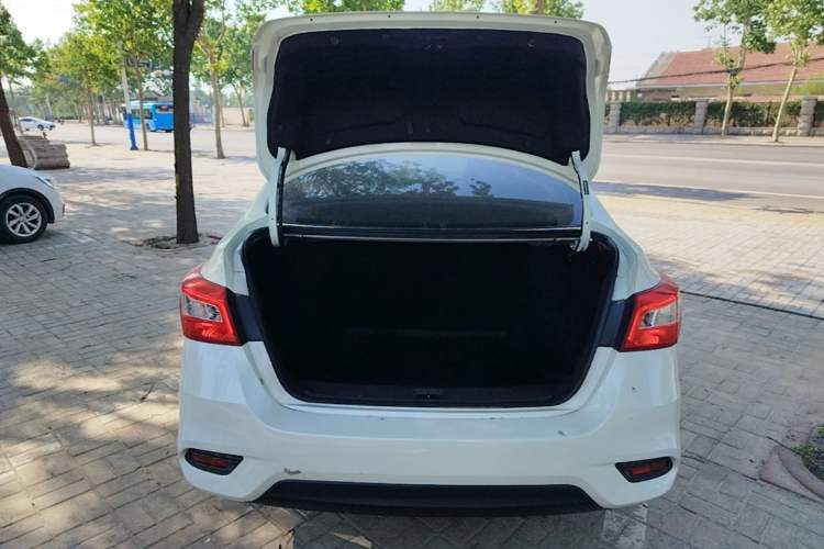 Used Nissan Sylphy 2022 Classic 1.6XE CVT Comfort Edition Trunk