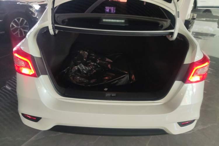 Used Nissan Sylphy 2022 Classic 1.6XE CVT Comfort Edition Trunk
