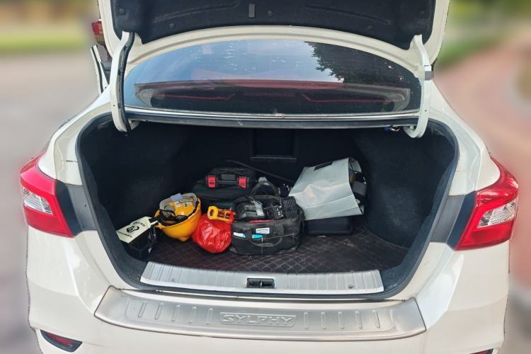 Used Nissan Sylphy 2022 Classic 1.6XL CVT Luxury Edition Trunk
