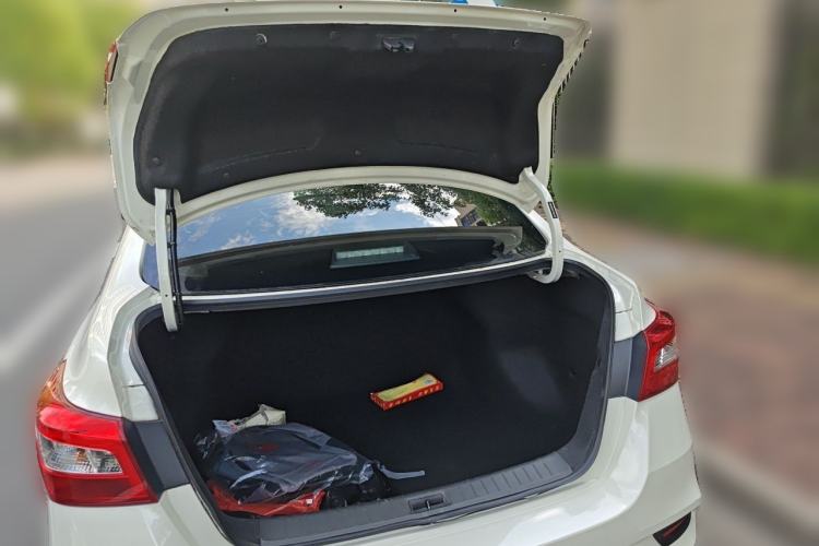 Used Nissan Sylphy 2022 Classic 1.6XE CVT Comfort Edition Trunk