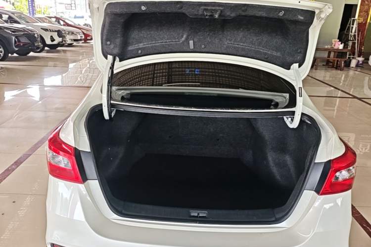 Used Nissan Sylphy 2022 Classic 1.6XE CVT Comfort Edition Trunk