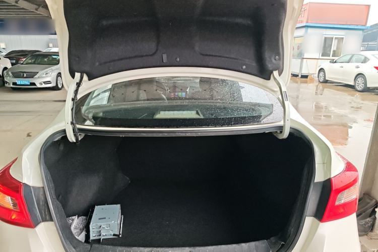 Used Nissan Sylphy 2022 Classic 1.6XE CVT Comfort Edition Trunk