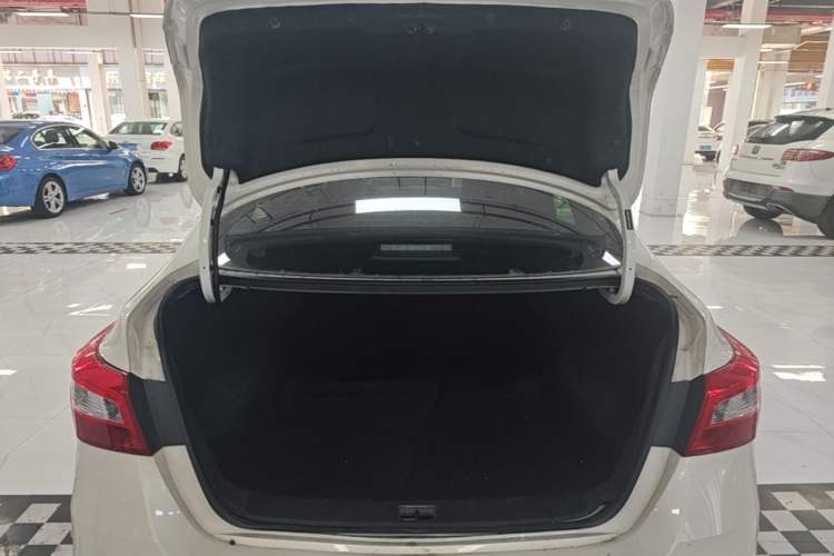 Used Nissan Sylphy 2022 Classic 1.6XE CVT Comfort Edition Trunk