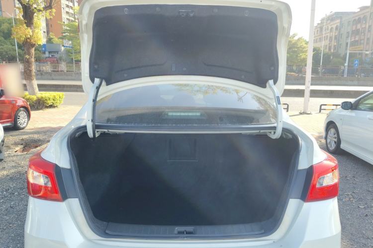 Used Nissan Sylphy 2022 Classic 1.6XL CVT Luxury Edition Trunk