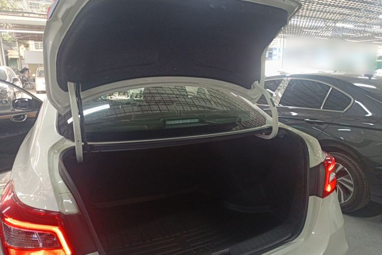 Used Nissan Sylphy 2022 Classic 1.6XE CVT Comfort Edition Trunk