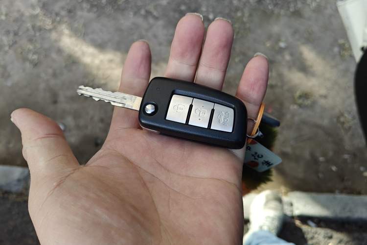 Used Nissan Sylphy 2022 Classic 1.6XE CVT Comfort Edition Vehicle Key