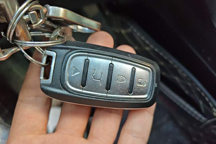 Used Nissan Sylphy 2022 Classic 1.6XE CVT Comfort Edition Vehicle Key