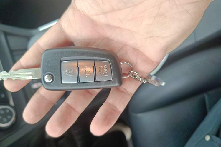 Used Nissan Sylphy 2022 Classic 1.6XE CVT Comfort Edition Vehicle Key