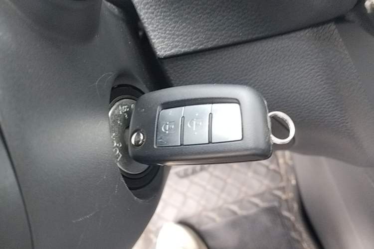 Used Nissan Sylphy 2022 Classic 1.6XE CVT Comfort Edition Vehicle Key