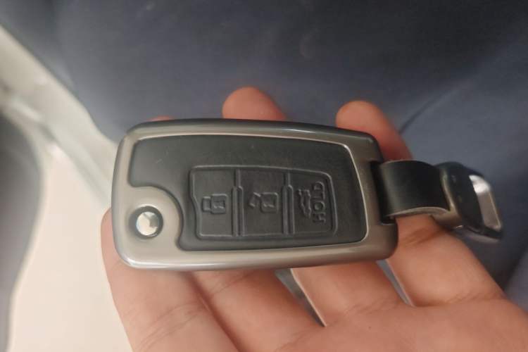 Used Nissan Sylphy 2022 Classic 1.6XE CVT Comfort Edition Vehicle Key