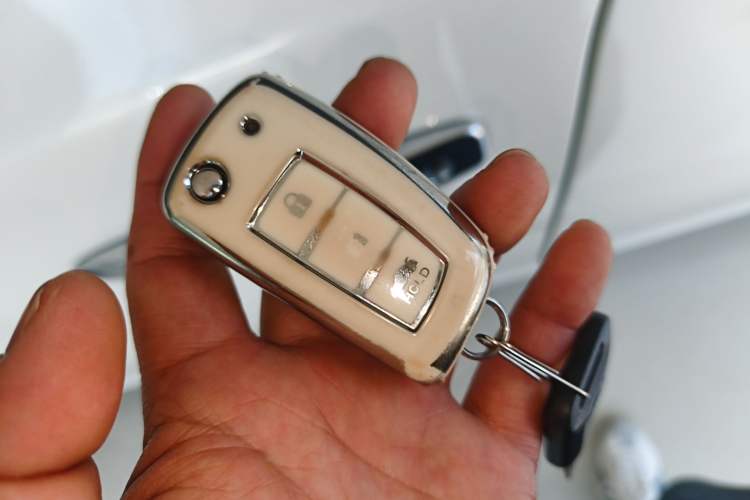 Used Nissan Sylphy 2022 Classic 1.6XE CVT Comfort Edition Vehicle Key