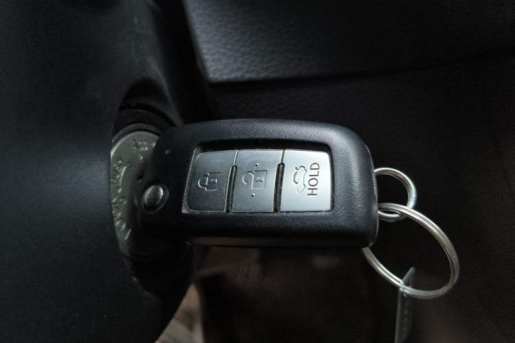 Used Nissan Sylphy 2022 Classic 1.6XE Manual Comfort Edition Vehicle Key