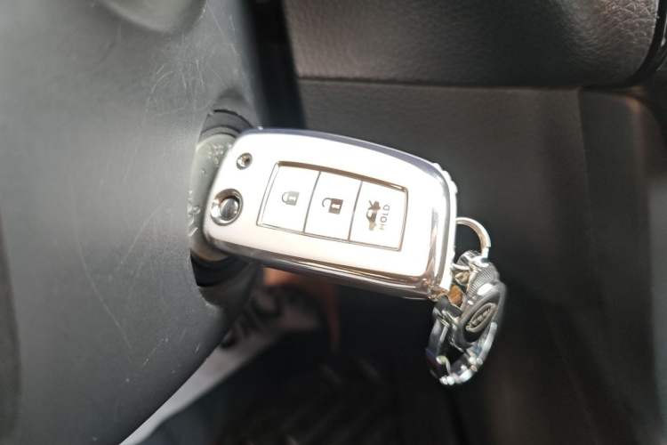 Used Nissan Sylphy 2022 Classic 1.6XE CVT Comfort Edition Vehicle Key