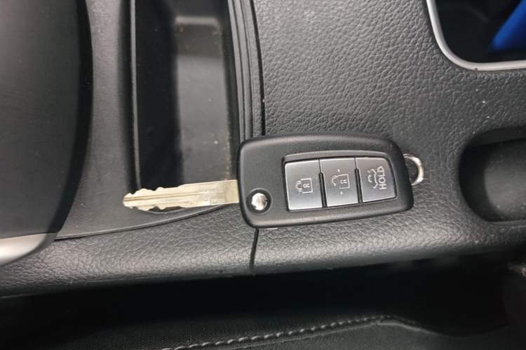 Used Nissan Sylphy 2022 Classic 1.6XE CVT Comfort Edition Vehicle Key