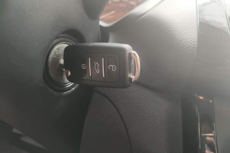 Used Nissan Sylphy 2022 Classic 1.6XL CVT Luxury Edition Vehicle Key