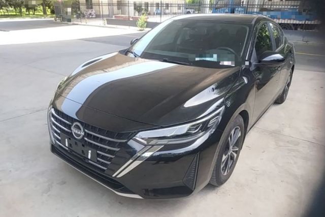 Nissan Sylphy 2023 1.6L CVT Enjoyment Edition usado
