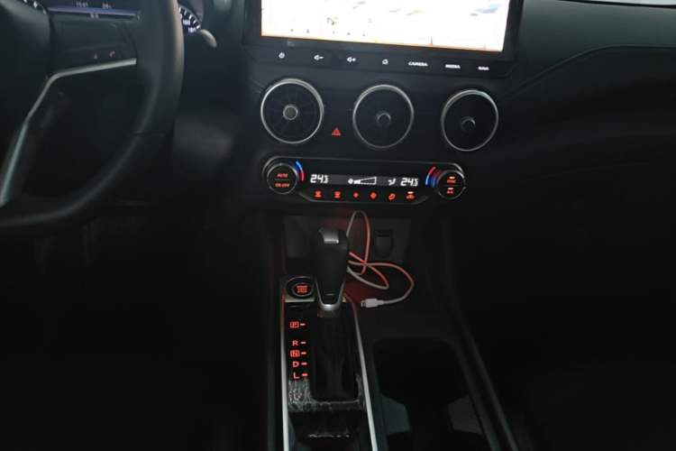 Used Nissan Sylphy 2023 Revised 1.6L CVT Enjoyment Edition Audio And AC Panel