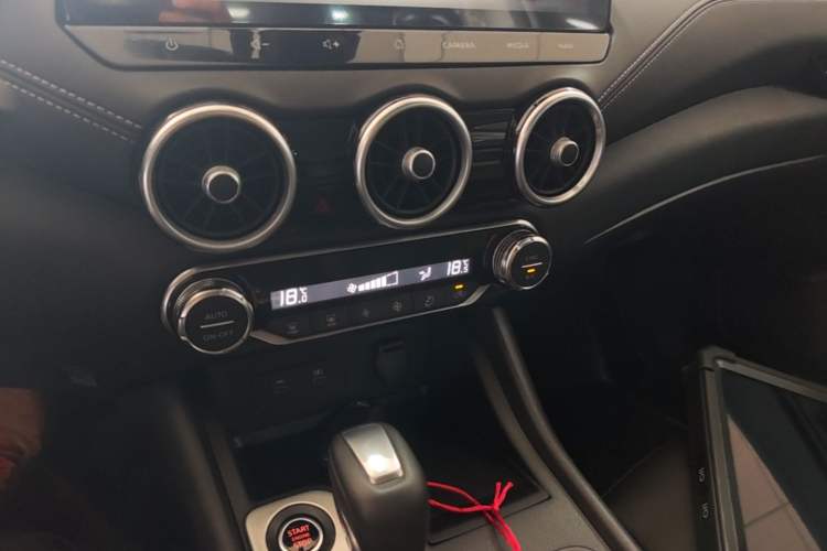Used Nissan Sylphy 2023 1.6L CVT Enjoyment Edition Audio And AC Panel