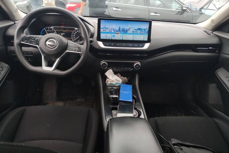 Used Nissan Sylphy 2023 Super Hybrid Electric Drive All-Electric Drive with Large Screen Version Center Console