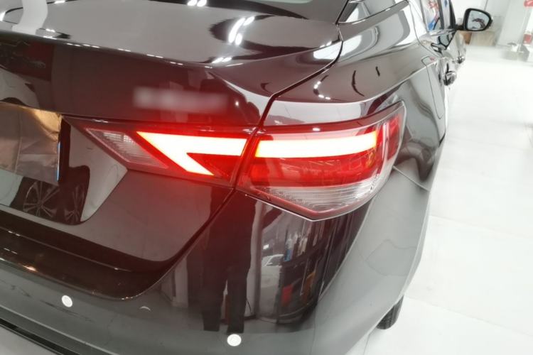 Used Nissan Sylphy 2023 1.6L CVT Enjoyment Edition Exterior 3
