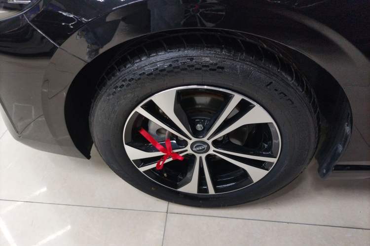 Used Nissan Sylphy 2023 1.6L CVT Enjoyment Edition Exterior 4