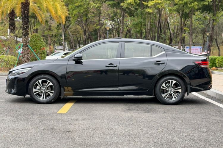 Used Nissan Sylphy 2023 1.6L CVT Enjoyment Edition Exterior 9