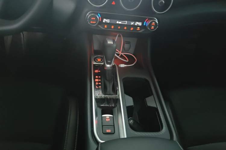 Used Nissan Sylphy 2023 Revised 1.6L CVT Enjoyment Edition Gear Lever