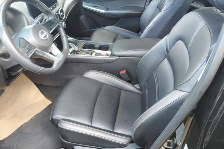 Used Nissan Sylphy 2023 1.6L CVT Enjoyment Edition Interior 3