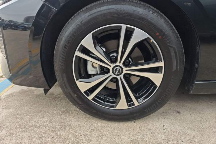 Used Nissan Sylphy 2023 Revised 1.6L CVT Enjoyment Edition Left Front Wheel Hub