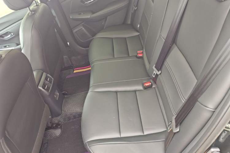 Used Nissan Sylphy 2023 Revised 1.6L CVT Enjoyment Edition Left Rear Seat