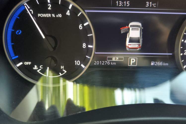Used Nissan Sylphy 2023 Super Hybrid Electric Drive Super Smart Connectivity Plus Odometer Close Up