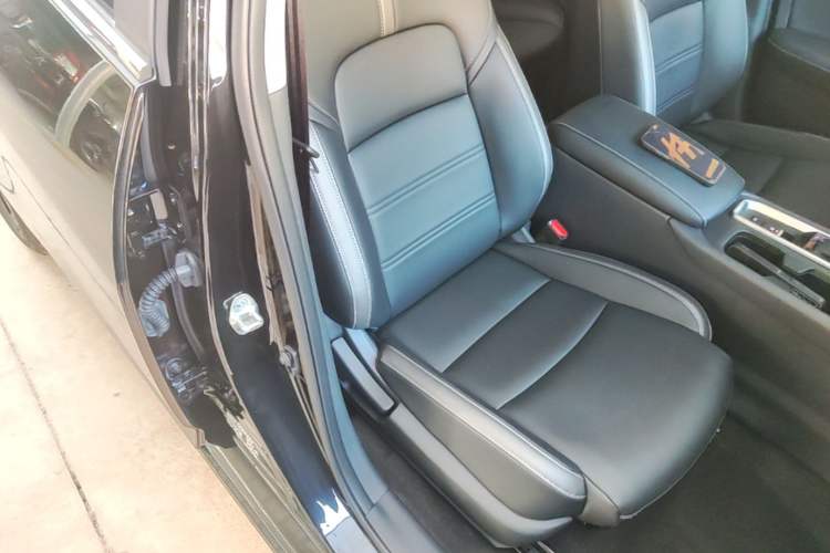 Used Nissan Sylphy 2023 Revised 1.6L CVT Enjoyment Edition Right Front Seat