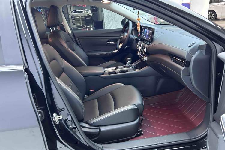 Used Nissan Sylphy 2023 1.6L CVT Enjoyment Edition Right Front Seat