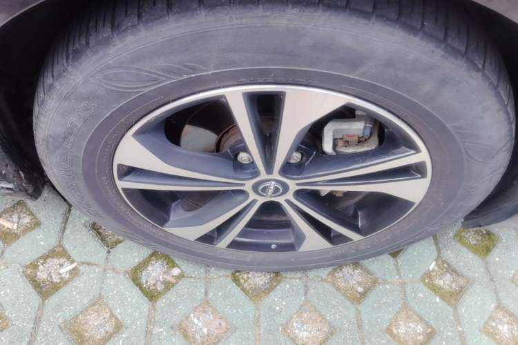 Used Nissan Sylphy 2023 1.6L CVT Smart Drive Version Right Front Wheel Hub