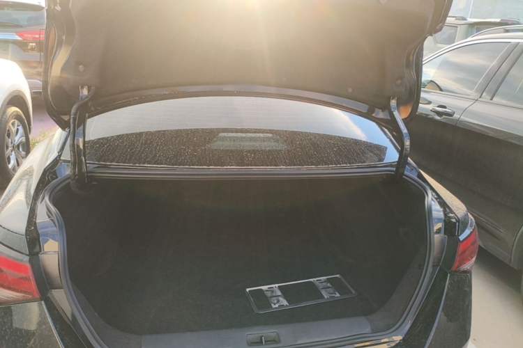Used Nissan Sylphy 2023 Revised 1.6L CVT Enjoyment Edition Trunk