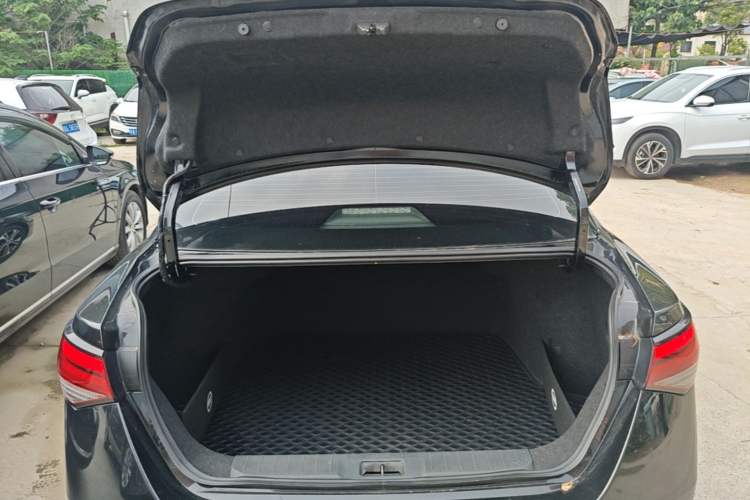 Used Nissan Sylphy 2023 1.6L CVT Enjoyment Edition Trunk