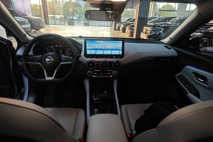 Used Nissan Sylphy 2023 Super Hybrid Electric Drive Ultra-Luxury Model Center Console